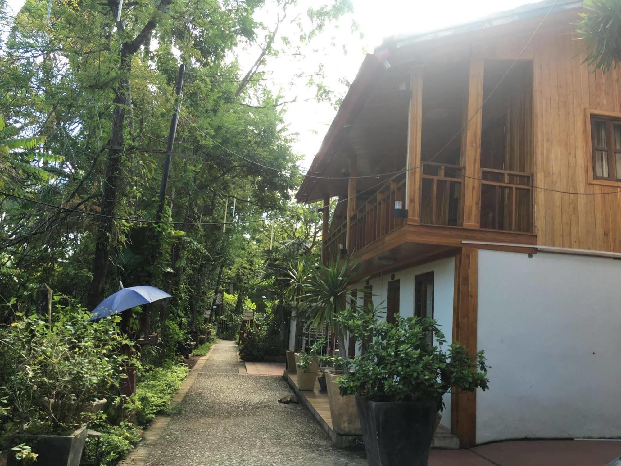 Luang Prabang Oasis Hotel Exterior photo